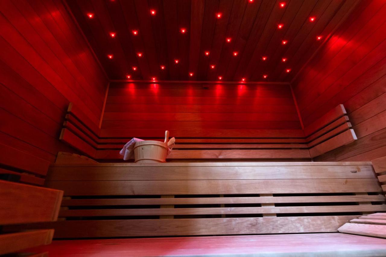 Wellness hotel Spark Malacky Exterior foto